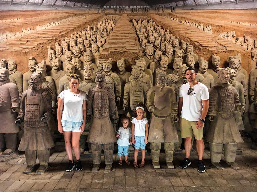 Xian Day Tour Package: 6-Hour Xi'an Terracotta Warriors Tour & Warriors DIY